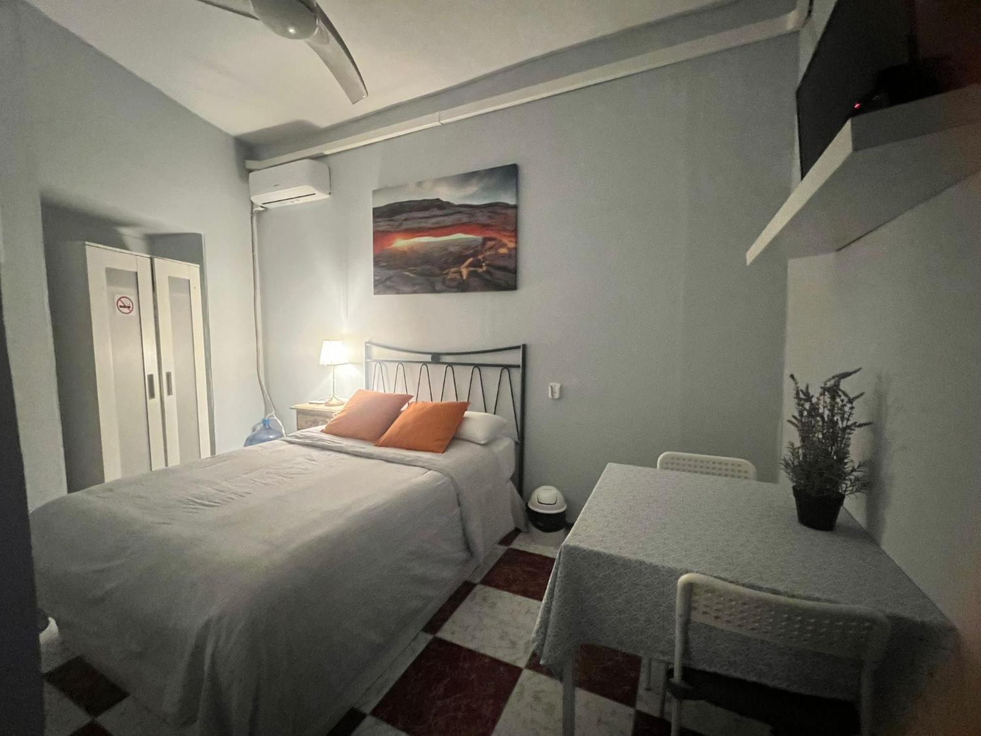 Santa Isabel Low Cost Rooms In Private House — Photos 2